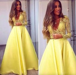 2024 Elegant Geel Dubai Abaya Lange Mouwen Avondjurken Kelderen V-hals Kanten Jurken Avondkleding Zuhair Murad Prom Party jurken