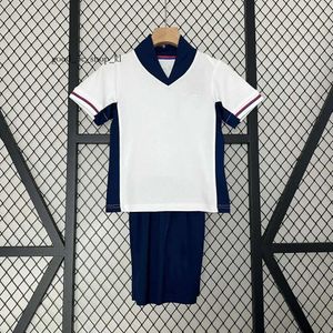 2024 Euro 24 25 25 voetbalshirt Bellingham voetbalshirts Saka Foden Engeland Rashford Sterling Nationaal team Kane Shirt Kids Set Kit Tops 957