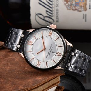 2024 Europe et les États-Unis Fashion Simple Popular Men's Watter Outdoor Indispensable Three Needle Quartz Display Calendar Steel Belt