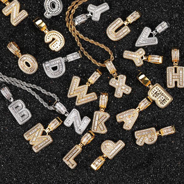 2024 Trumpette hip-hop européenne américaine Colares Zircon Alphabet Pendant Real Gold Placing Niche Design Hiphop Fashion Jewelry Collier