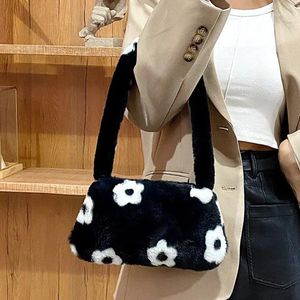 2024 Sacs de soirée Femmes Fleur Modèle Mini Épaule De Luxe En Peluche Shopper Sacs À Main Femme Sac À Main Hiver Fausse Fourrure Sous Les Bras Fluffy Fourre-Tout Sac