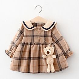 2024 Borne de filles née Baby Girl Vêtements Toddler Girls Princesse Plaid Robes d'anniversaire pour les vêtements pour bébé pour bébé 0-2y Vestidos 240412