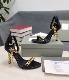 2024 Célèbre été Tom Fords Robe à talons hauts Chaussures Sandales en cuir de veau garnies de chaîne Chaussures Femmes Or Chaîne Talons Lady Gladiator Sandalias Élégant Marche EU35-43