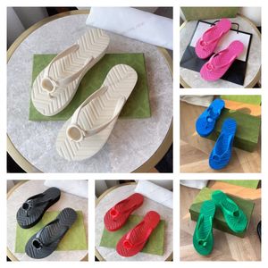 2024 diseñador de moda damas chanclas simples zapatillas juveniles zapatos mocasines adecuados para primavera verano hoteles playas piscina diapositivas al aire libre sandalia tamaño 35-42