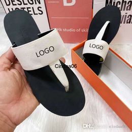 2024 Fashion Designer Womens Slippers G Letter Hardware Declip Flip Flops Summer Flats Slides Chaussures de string
