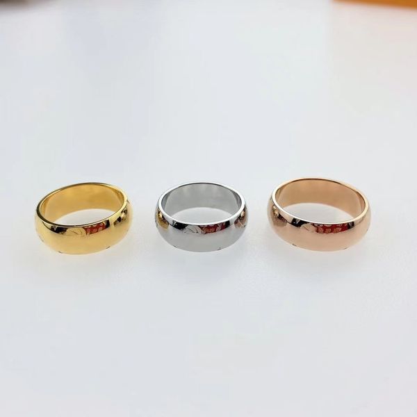 2024 Diseñador de marca de joyería de moda New Love Ring Titanium Ring Joya clásica Banda de estilo moderno