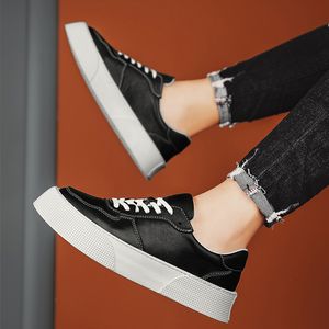 Chaussures de course pour hommes et femmes, noires et blanches, confortables et respirantes, tailles d'extérieur 39 à 44, à la mode, 2024