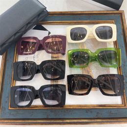2024 Fashion Off Luxury Designer de luxe Nouveaux lunettes de soleil pour hommes et femmes au large du réseau de mode polyvalent Xiaoxiangjia Square Style