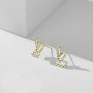 2024 Mode Women 18K Gold Ploated Designer Ear Stud Oorrings merkontwerpers Geometrie Letters Crystal Rhinestone Earring Wedding Party Joodlry Q4