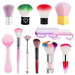 2024 Flower Nail Brush pour manucure Rose Nail Art Brush Accessoires Nail Toues Brusce de beauté Blush Populaire Round Clean de nettoyage Brôles Fleur