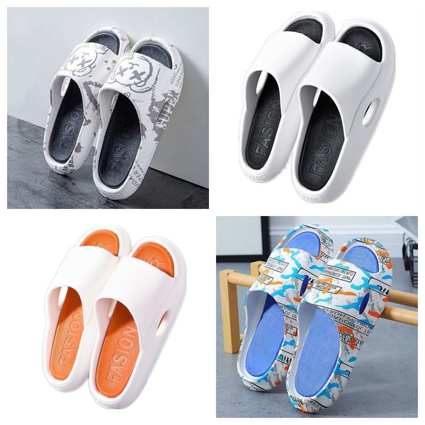 2024 Corredores de espuma Diseñador favorito Diapositivas Zapatillas Sandalias de lujo EVA Sliders Beach Shoe Room Slipper House Mule Lovely