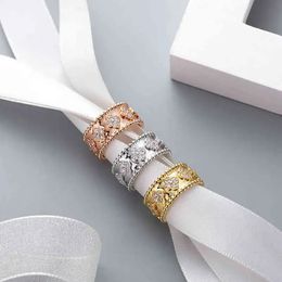 2024 Four leaf Clover Cleef Ring Kaléidoscope Anneaux pour femmes Gold Sier Diamond Nail Anneaux anneaux Saint Valentin Designer JewelryQ6