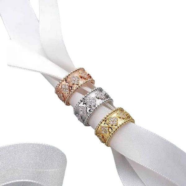 2024 Anillos de diseño de caleidoscopio de anillo de trébol de cuatro hojas para mujeres Anillo de clavo de diamante de plata de oro de 18 quilates Anillos de lujo Joyería de diseño de fiesta de San Valentín