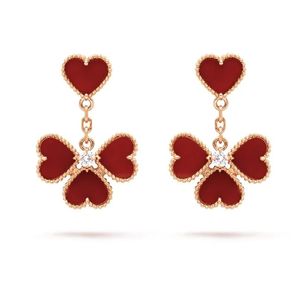 2024 Fode Clover Fashion Classic Classic Bonques d'oreilles Designer Femme Agate Mother of Pearl Moissanite Diamond Drop Oreing Mern Valentines Mother Gift5
