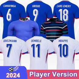 2024 Franse Mbappe Mens Player Soccer Jerseys Saliba Kolo Muani Fofana Giroud Dembele Pavard M.Thuram Training Wear Home Away Awal Sleeve voetbal shirts