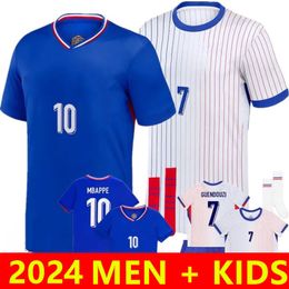 2024 Jersey de football français Giroud Mbappe Griezmann Saliba Pavard Konate 24/25 Maillot de Foot Equipe Home Away Kid Kit Women Jersey Men Football Shirt