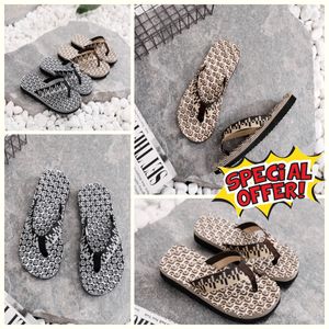 2024 Gai Sandalen Heren Slippers Fashion Floral Slipper Rubber Flats Sandalen Sandalen Zomerstrandschoenen Lage prijs