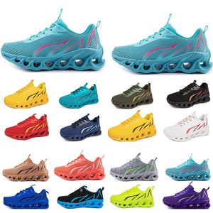 2024 Gai Spring Men Chaussures Running Flat Shoes Soft Soft Bule Grey Nouveaux modèles Couleur de mode Blocking Sports Big Taille ABC