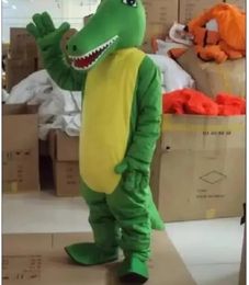 2024 Green Crocodile Mascot Costume Halloween Christmas Fancy Parto Cartoon personnage de personnage Suit des femmes adultes hommes habillent Carnaval Unisexe Adultes