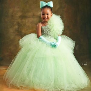 2024 Green Petites filles robe d'anniversaire de fleur robe fille robe de communion de communion Sheer Coustones décoré Princesse Queen Robe de fête d'anniversaire pour Little Girl F129