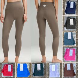 2024 Gym Ll Femme Yoga Leggings Workout Leggings avec collants de logo Femmes Push Up Sports Pantalons Pantalons Exercice Fitness Wear Girls Running Woman Slim Fit