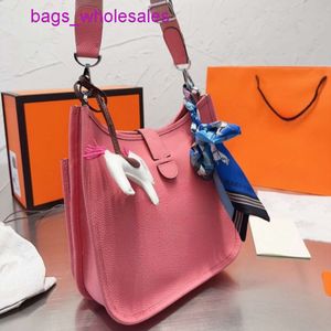 2024 Handbag Factory Store Direct en ligne en gros et vente au détail NOUVEAU SAG DE CUIR MODE Personnalisé Sac de seau creux personnalisé Femelle