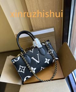 2024 Hoogwaardige tweedelige damesontwerpster Luxe Designer Bag Leather Handtas Messenger Crossbody Tas Tas Tase Tase Tas