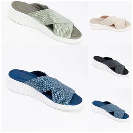 2024 Sandalias de moda de diseñador de alta calidad para hombres mujeres Triple negro blanco plataforma de cuero para hombre para mujer zapatillas entrenadores marca casera hecha en China