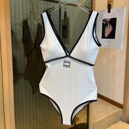 2024 Hoge kwaliteit Designer Ladies Summer Beach Bikini Underwear Swimwear Womens Swimsuit Sexy Bathing Suits Sexy uit eendelige zwempakken CHD2306276