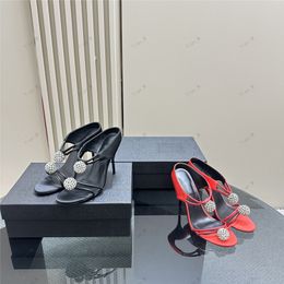 2024 Hoge kwaliteit Elegent Sandalen Parel Gesp Dunne Hoge Hakken slingback Lederen Sandalen bolvormige Kristal Vrouw Zomer Dame Stiletto Schoenen grote maat