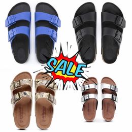 2024 Sandales Gai de haute qualité Chaussures Chaussures Mules Designer Sliders Slippers For Mens Womens Sandls Slides EUR 36-46