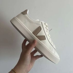 2024 Hot Classic Frans Brazilië Green Low Carbon Life V Organic Cotton Flats Platform Sneakers Women Women Casual Classic White Designer Shoes Heren Loafers 36-45
