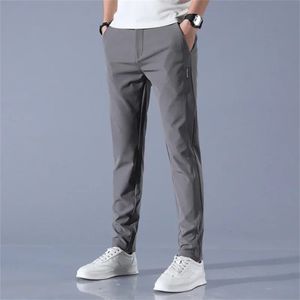 2024 Ice Silk Pantalon de golf respirant pour hommes Pantalons décontractés pantalons sportifs pantalons doux pantalon de jogging d'été confortable 240409