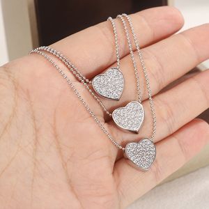 2024 Ins Top Verkoop Hart Hanger Zoete Leuke Mode-sieraden Echt 925 Sterling Zilver Pave Witte Saffier CZ Diamant Edelstenen Party vrouwen Sleutelbeen Ketting Cadeau