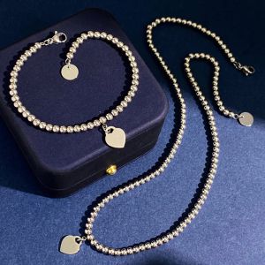 2024 Modèle de bijoux Tiffanyujkl Pendentif Colliers Classique Amour Coeur Perles Collier Bracelet Ensembles pour Femmes Cadeau D'anniversaire Saint Valentin