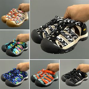 2024 Chaussures pour enfants Running Trainers Enfants Préscolaires Athletic Sneakers Enfants Traines décontractées Girl Shoe Blanc Black Bleu à l'enfant Outdoor Casual Breathable Chaussures