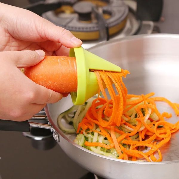 2024 Herramientas de cocina Fruta vegetal Manual de cáscaras de espiral multifunción Manual de zanahoria de papa rallador rotativo de rábano rastreador - para cocina