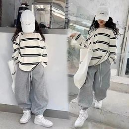 2024 Style coréen enfants vêtements fille 2 pièces ensemble vêtements à manches longues haut rayé + pantalon ample tenues pour adolescente 6 8 10 12 14 ans 240218