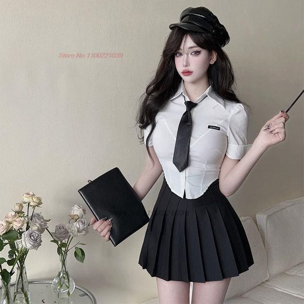 2024 coréen japonais Uniforme Hot Girl Suit à manches courtes Femelle Style Collège Collier de marine Top JK Jupe plissée en deux pièces