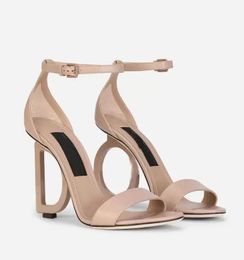 2024 Lady Shoes Luxe Keira sandale 105mm métal talons hauts chaussures pour femmes poli veau baroque talon soirée mariage sexy dame sandalias EU35-43 boîte