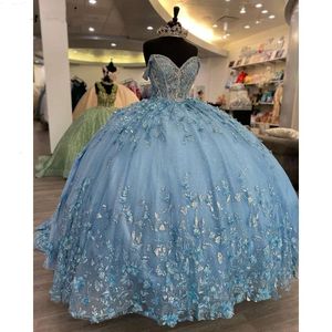 2024 Lichtblauw van de schouder Ruffles Ball Jurk Quinceanera jurken lovertjes Lace Beading Crystal Corset Vestidos de 15 anos