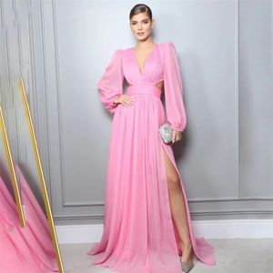 2024 Robe de soirée de célébrité rose clair Sexy col en V manches longues découpées longueur de plancher en limon en mousseline de soie dame bal robes de soirée formelles Robe de soirée