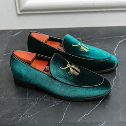 Mocassins pour hommes, chaussures formelles en velours côtelé, chaussures de danse, taille 38-48, 2024