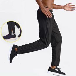 2024 Long Pantalon Mens -48 Yoga Outdoor Sport Running Pant's Hip Up Splicing Sports Séchage rapide Lu Pant Lemens S