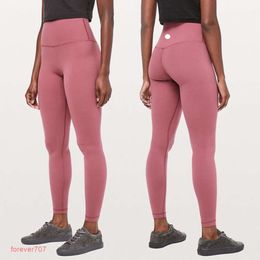 2024 lu lu lemen Yoga tenues Leggings taille haute femmes push-up Fitness Legging aligner doux élastique hanche ascenseur pantalon de sport en forme de T course fille