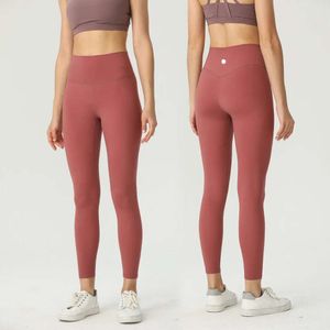 2024 Lululemeni High Waist Yoga Leggings Femmes Push-up Fiess Pantalons doux Running Elastic Hip Lift Training Trainage Sports Training Lagging Ju668