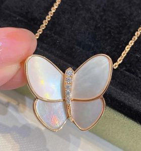 2024 Luxe kwaliteit Grote maat vlinder hanger met diamant en schelp voor vrouwen bruiloft sieraden cadeau gratis verzending PS8164q6