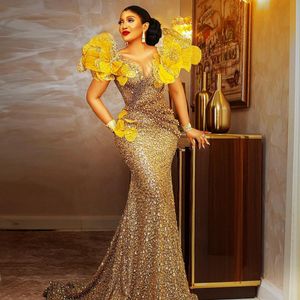 2024 Luxe plus size gouden prom -jurken voor speciale gelegenheden beloning illusie lange mouwen kralen van kantbloemen verjaardagsjurk tweede receptie jurk am863