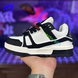 2024 Brand de luxe Casual Shoe Designer Trainer Maxi Small Fat Ding pour hommes et femmes Sneakers Fashion Cuir Donkey Double B22 36-45 K4