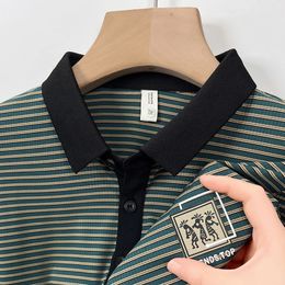 2024 Luxury Brand Mens Polo Polo Summer High Grade Imprimé Stripe Short à manches T-shirt Business Mented Mensed Mens Warans 240511